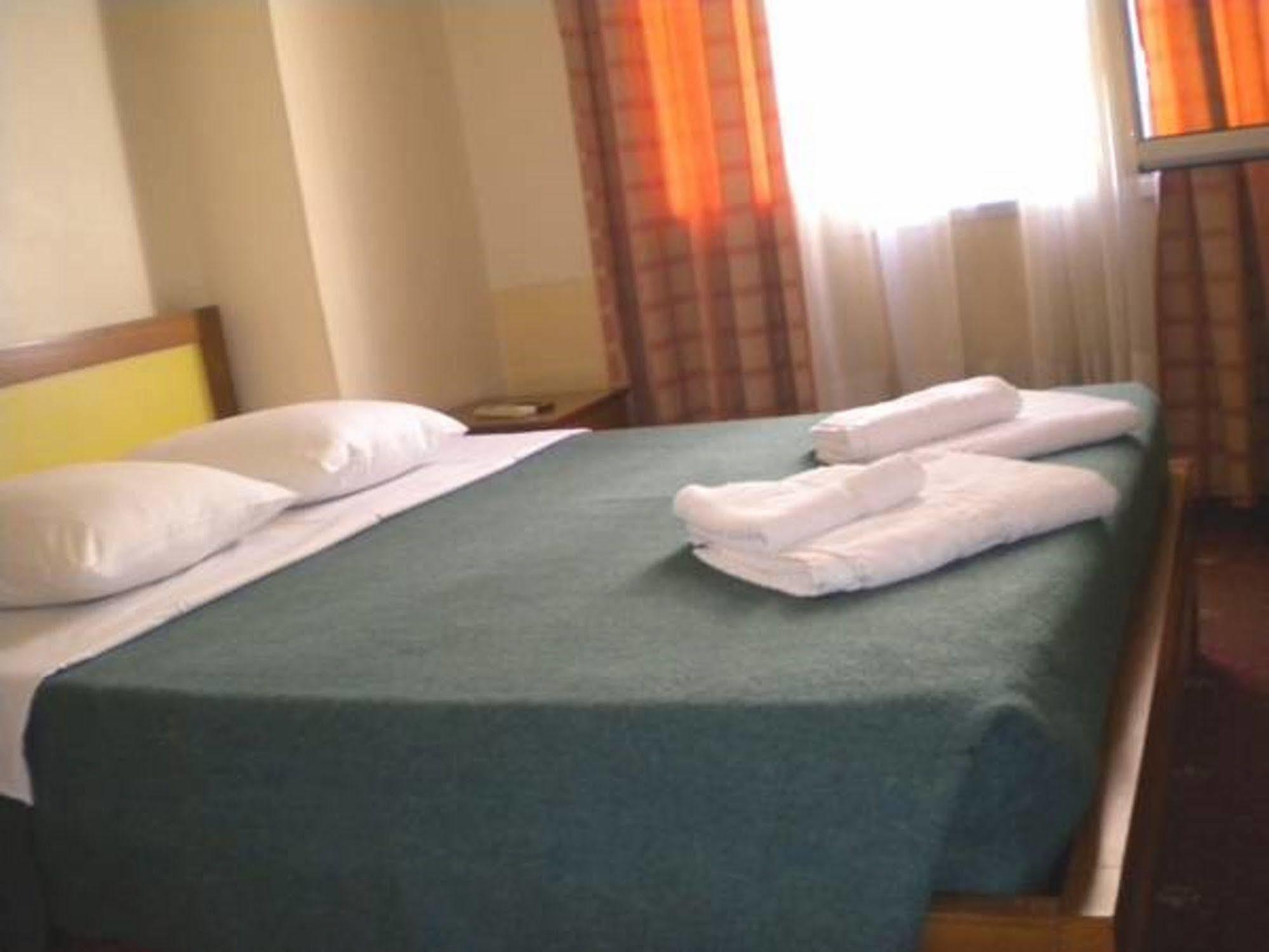 Athens Moka Hotel Zewnętrze zdjęcie